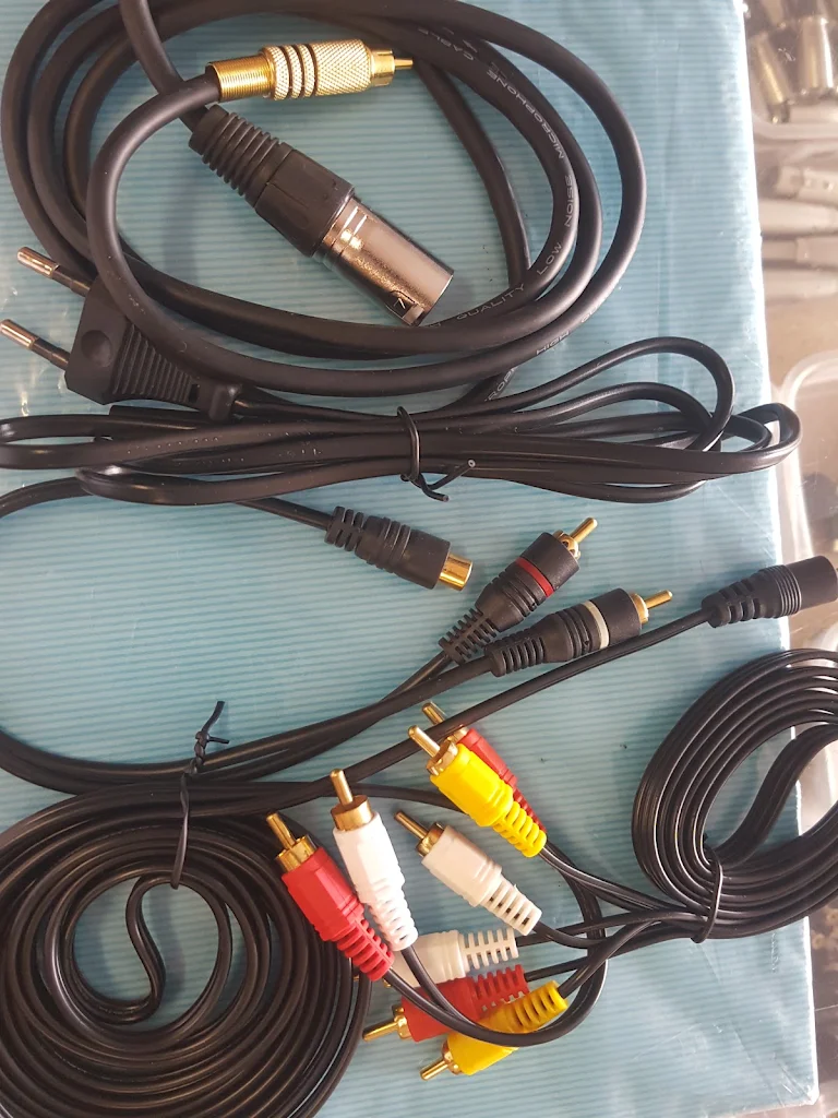 TV, audio and decoder cables in stock